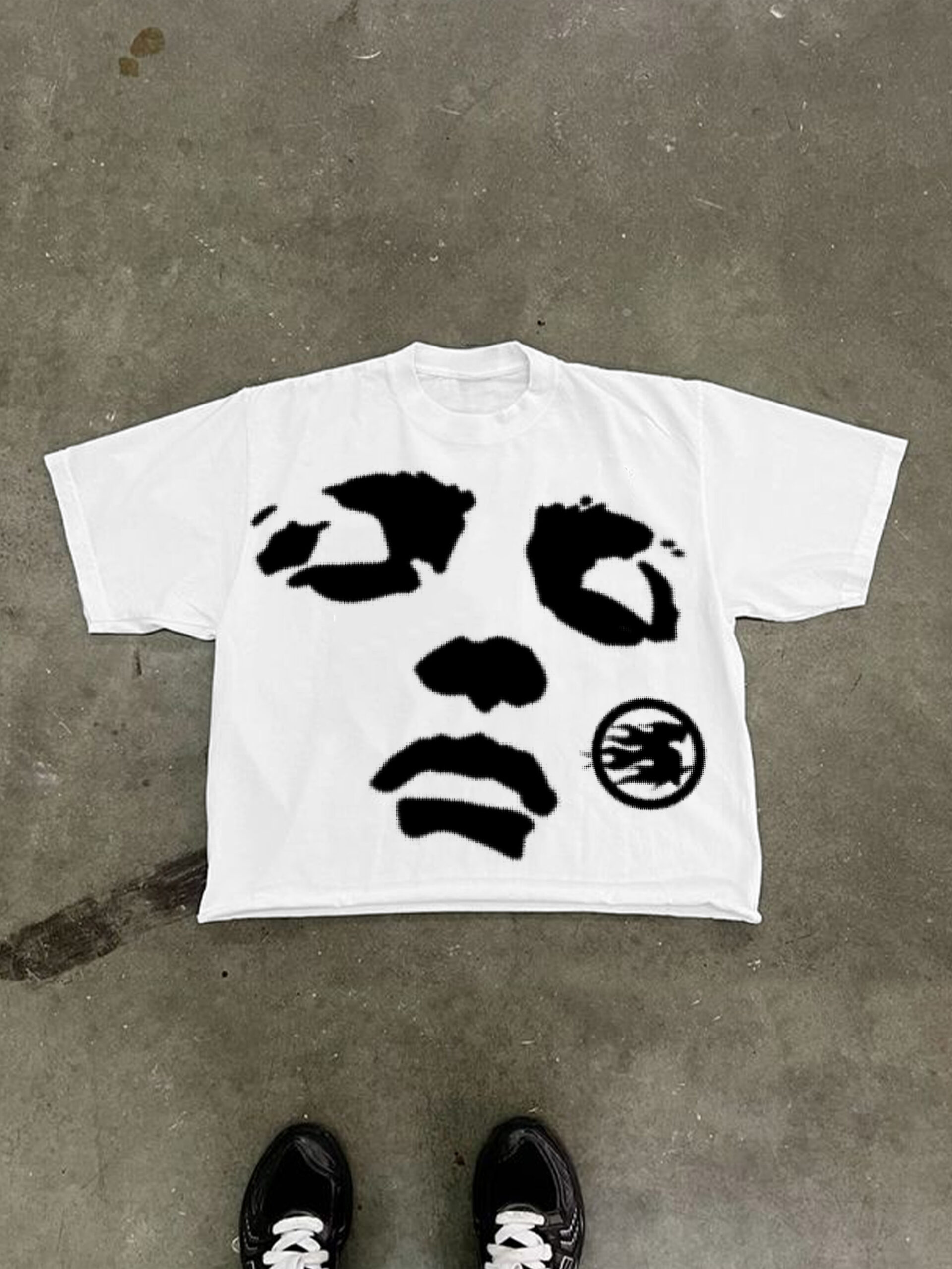 Abstract Face Dot Graphic Cropped V-Neck T-Shirt - Polyester Short Sleeve Vintage