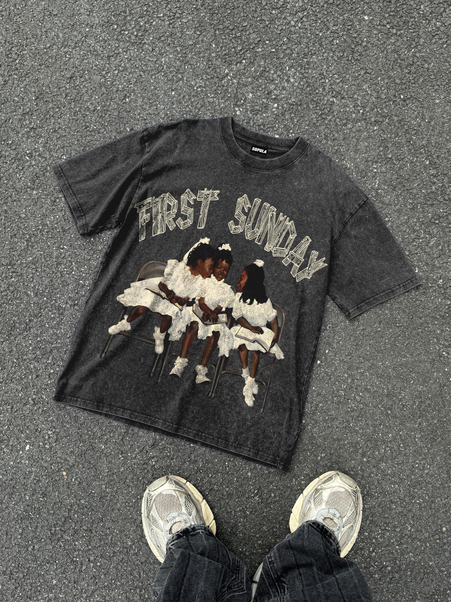 First Sunday Retro Graphic Print Acid Washed V-Neck T-Shirt - Polyester Short Sleeve